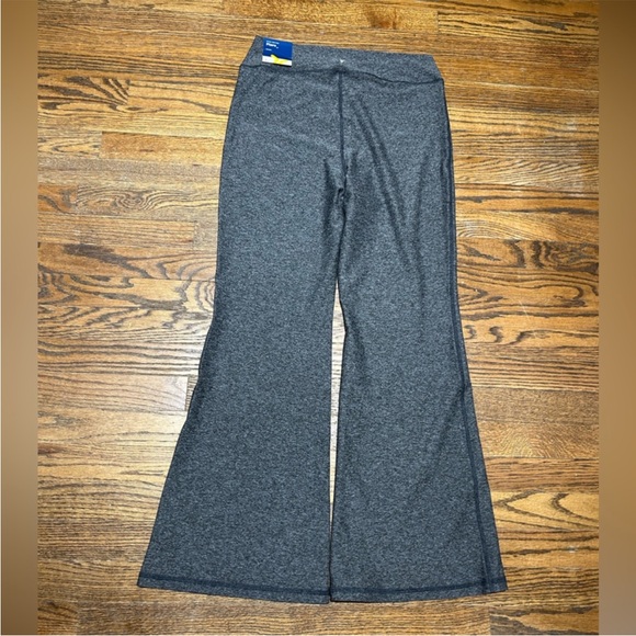 New Old Navy Flare Pants - Picture 4 of 4
